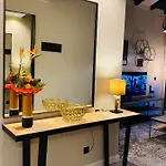 Appartement Besotel - 20 2 Standorte 35 Schlafzimmer 29 Badezimmer 52 Betten Fuer 73 Gaeste