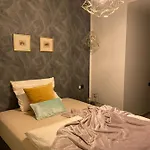 Besotel - 20 2 Standorte 35 Schlafzimmer 29 Badezimmer 52 Betten Fuer 73 Gaeste Erkrath