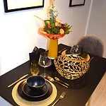 Besotel - 20 2 Standorte 35 Schlafzimmer 29 Badezimmer 52 Betten Fuer 73 Gaeste *
