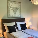 Appartement Besotel - 20 2 Standorte 35 Schlafzimmer 29 Badezimmer 52 Betten Fuer 73 Gaeste Erkrath
