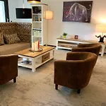 Besotel - 20 2 Standorte 35 Schlafzimmer 29 Badezimmer 52 Betten Fuer 73 Gaeste Erkrath