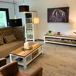 Appartement Besotel - 20 2 Standorte 35 Schlafzimmer 29 Badezimmer 52 Betten Fuer 73 Gaeste