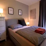 Apartmán Besotel - 20 2 Standorte 35 Schlafzimmer 29 Badezimmer 52 Betten Fuer 73 Gaeste *