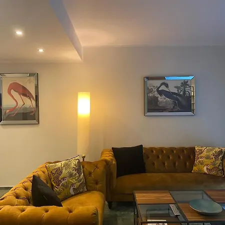 Besotel - 20 2 Standorte 35 Schlafzimmer 29 Badezimmer 52 Betten Fuer 73 Gaeste Erkrath