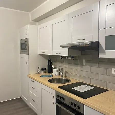 Besotel - 20 2 Standorte 35 Schlafzimmer 29 Badezimmer 52 Betten Fuer 73 Gaeste *