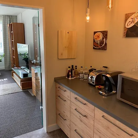 Besotel Erkrath- Schicke Oder Zentral Naehe Bahnhof Und Autobahn Im Neandertal Mit Glasfaser Wlan Und Freies Parken Apartment