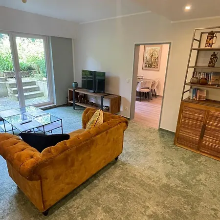 Besotel - 20 2 Standorte 35 Schlafzimmer 29 Badezimmer 52 Betten Fuer 73 Gaeste * Erkrath