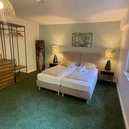 Besotel - 20 2 Standorte 35 Schlafzimmer 29 Badezimmer 52 Betten Fuer 73 Gaeste