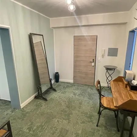 Besotel - 20 2 Standorte 35 Schlafzimmer 29 Badezimmer 52 Betten Fuer 73 Gaeste Apartmán