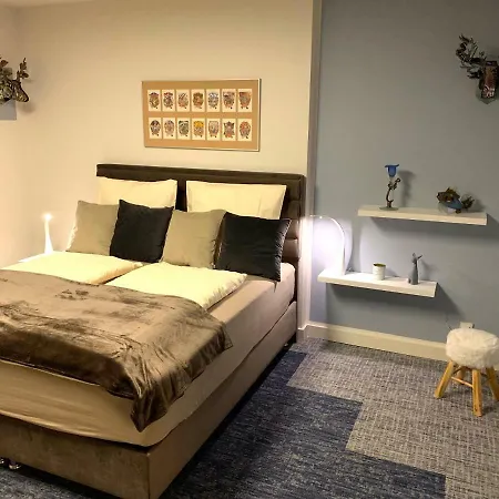 Besotel - 20 2 Standorte 35 Schlafzimmer 29 Badezimmer 52 Betten Fuer 73 Gaeste Apartmán *