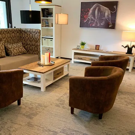 Besotel - 20 2 Standorte 35 Schlafzimmer 29 Badezimmer 52 Betten Fuer 73 Gaeste Erkrath