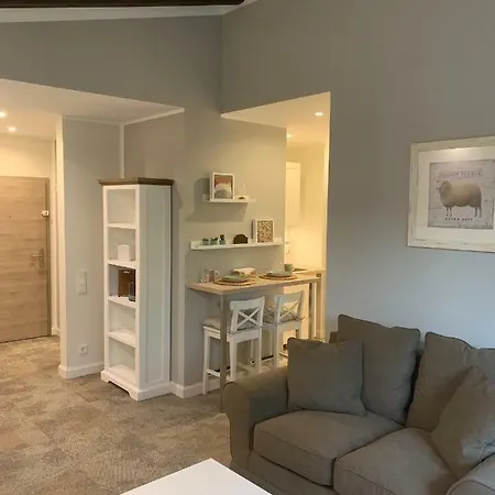 Besotel - 20 2 Standorte 35 Schlafzimmer 29 Badezimmer 52 Betten Fuer 73 Gaeste Apartmán Erkrath