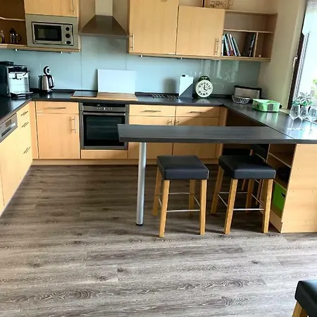 Apartment Besotel Erkrath- Schicke Oder Zentral Naehe Bahnhof Und Autobahn Im Neandertal Mit Glasfaser Wlan Und Freies Parken