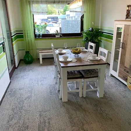 Apartmán Besotel - 20 2 Standorte 35 Schlafzimmer 29 Badezimmer 52 Betten Fuer 73 Gaeste Erkrath