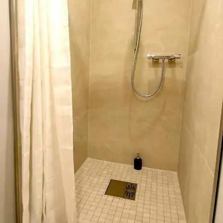 Apartmán Besotel - 20 2 Standorte 35 Schlafzimmer 29 Badezimmer 52 Betten Fuer 73 Gaeste