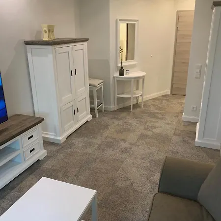 Besotel - 20 2 Standorte 35 Schlafzimmer 29 Badezimmer 52 Betten Fuer 73 Gaeste Erkrath