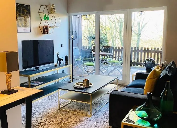 Apartament Besotel - 20 2 Standorte 35 Schlafzimmer 29 Badezimmer 52 Betten Fuer 73 Gaeste *