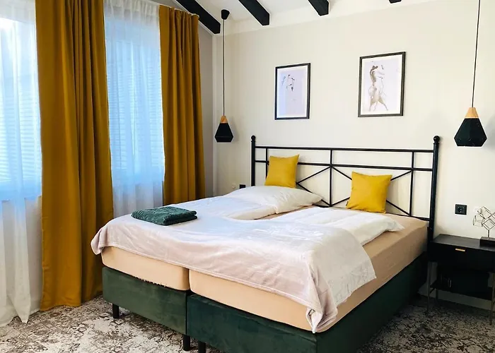 Besotel - 20 2 Standorte 35 Schlafzimmer 29 Badezimmer 52 Betten Fuer 73 Gaeste