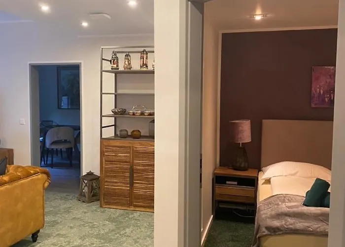 Besotel - 20 2 Standorte 35 Schlafzimmer 29 Badezimmer 52 Betten Fuer 73 Gaeste Apartament