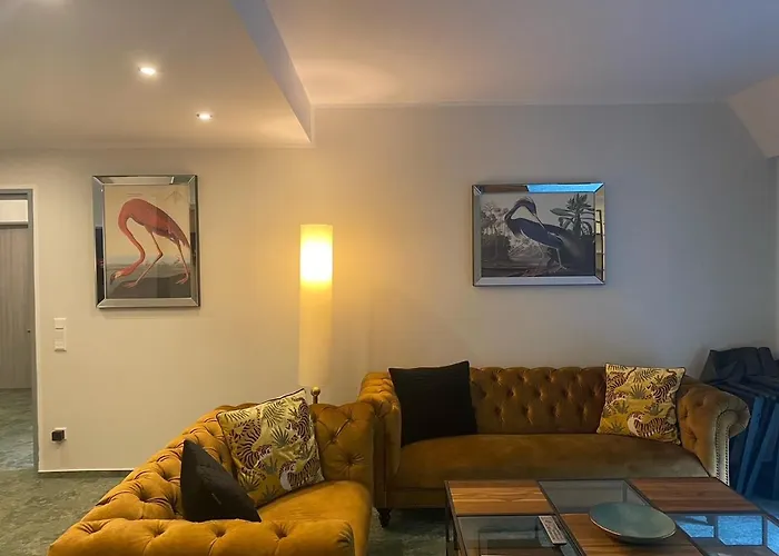 Besotel - 20 2 Standorte 35 Schlafzimmer 29 Badezimmer 52 Betten Fuer 73 Gaeste Erkrath