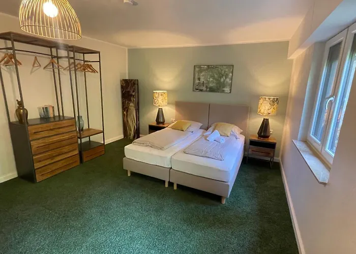 Besotel - 20 2 Standorte 35 Schlafzimmer 29 Badezimmer 52 Betten Fuer 73 Gaeste