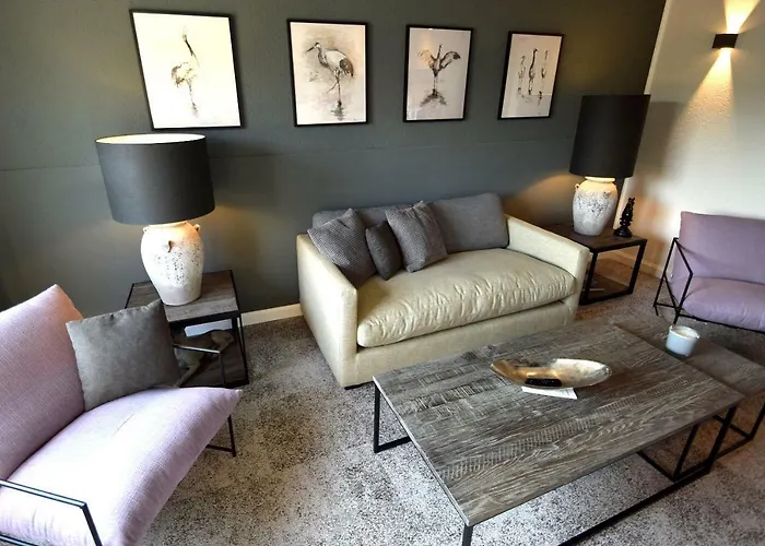 Besotel - 20 2 Standorte 35 Schlafzimmer 29 Badezimmer 52 Betten Fuer 73 Gaeste Apartman