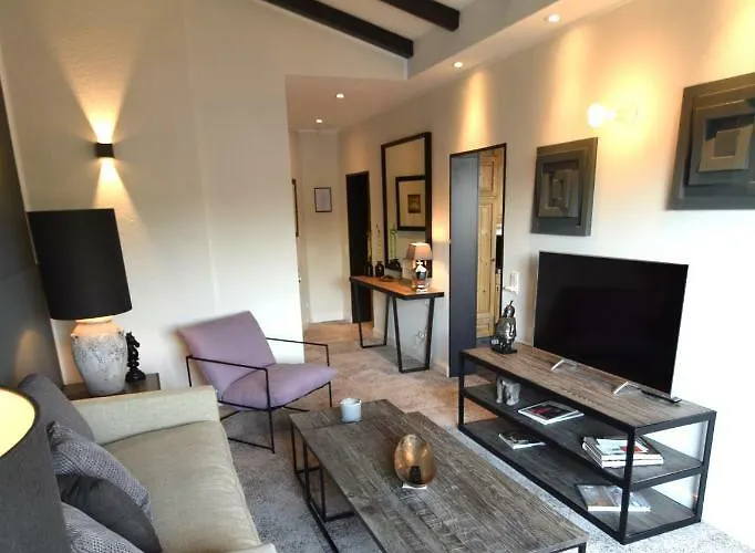 Besotel - 20 2 Standorte 35 Schlafzimmer 29 Badezimmer 52 Betten Fuer 73 Gaeste Appartement Erkrath