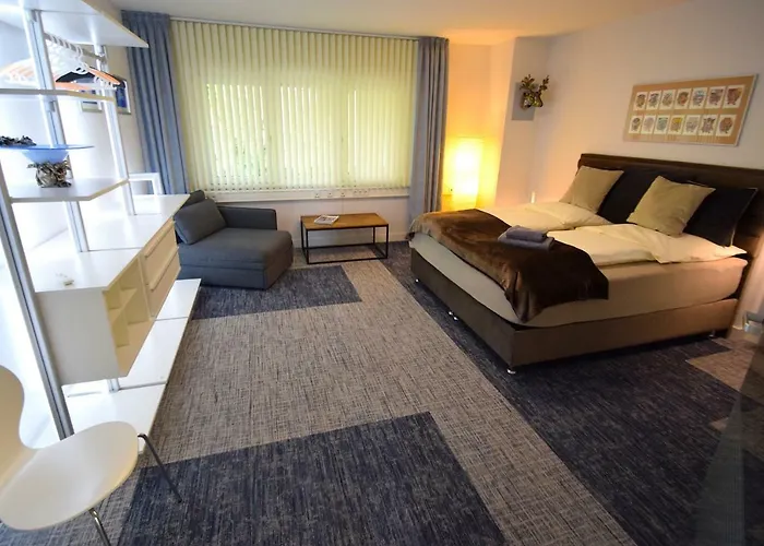 Besotel - 20 2 Standorte 35 Schlafzimmer 29 Badezimmer 52 Betten Fuer 73 Gaeste Appartement Erkrath