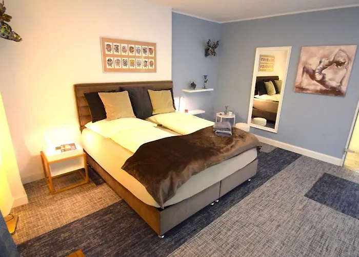 Besotel - 20 2 Standorte 35 Schlafzimmer 29 Badezimmer 52 Betten Fuer 73 Gaeste * Erkrath