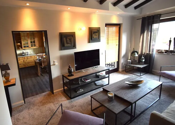 Besotel - 20 2 Standorte 35 Schlafzimmer 29 Badezimmer 52 Betten Fuer 73 Gaeste *