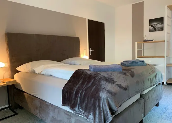 Appartement Besotel - 20 2 Standorte 35 Schlafzimmer 29 Badezimmer 52 Betten Fuer 73 Gaeste *