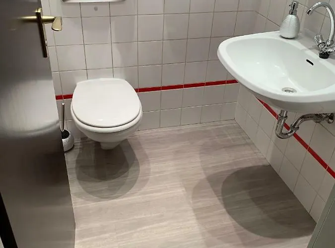 Apartament Besotel - 20 2 Standorte 35 Schlafzimmer 29 Badezimmer 52 Betten Fuer 73 Gaeste *