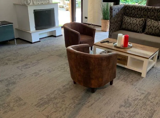 Besotel - 20 2 Standorte 35 Schlafzimmer 29 Badezimmer 52 Betten Fuer 73 Gaeste *