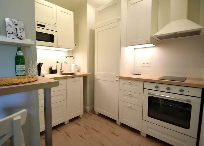 Appartement Besotel - 20 2 Standorte 35 Schlafzimmer 29 Badezimmer 52 Betten Fuer 73 Gaeste Erkrath