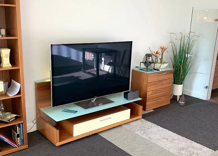 Besotel - 20 2 Standorte 35 Schlafzimmer 29 Badezimmer 52 Betten Fuer 73 Gaeste Appartement