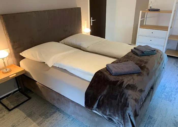 Besotel - 20 2 Standorte 35 Schlafzimmer 29 Badezimmer 52 Betten Fuer 73 Gaeste Appartement